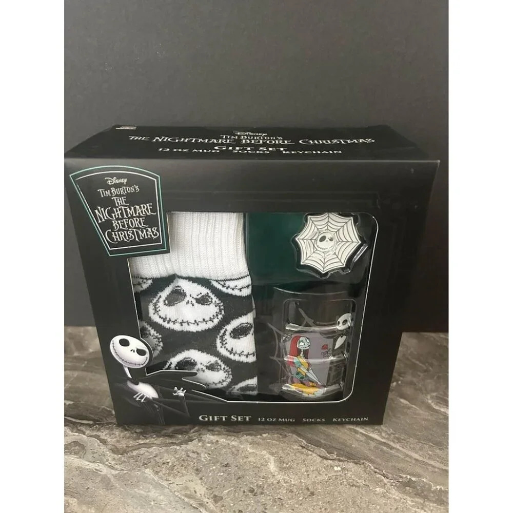 Nightmare Before Christmas 3 pc Gift Set‎ Socks Mug & Keychain Jack Skellington​